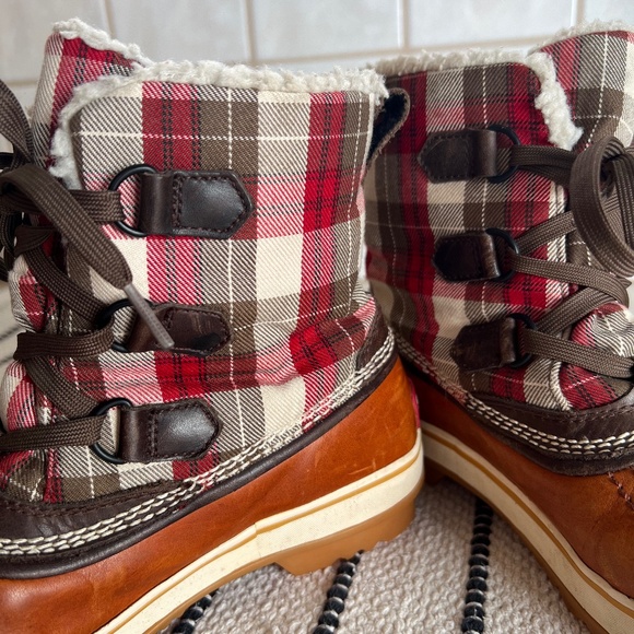 SOREL Tivoli Duck Boots, Leather Red Plaid Sherpa Lined, Waterproof, W8 - Picture 3 of 8